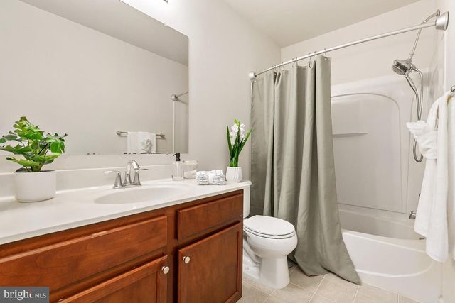 23239 OBSERVATION DR #2225, Clarksburg, MD 20871