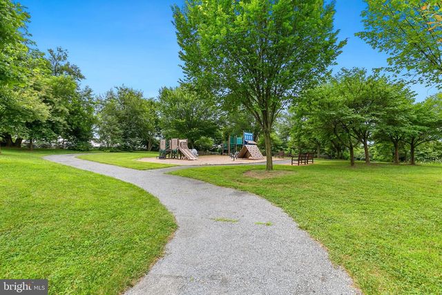 23239 OBSERVATION DR #2225, Clarksburg, MD 20871