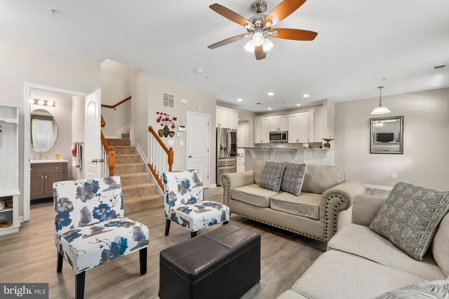 23239 OBSERVATION DR #2225, Clarksburg, MD 20871