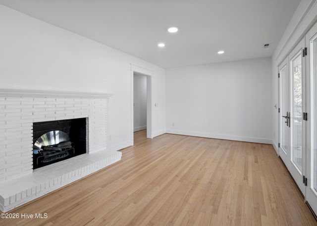 304 River Drive, Southport, NC 28461