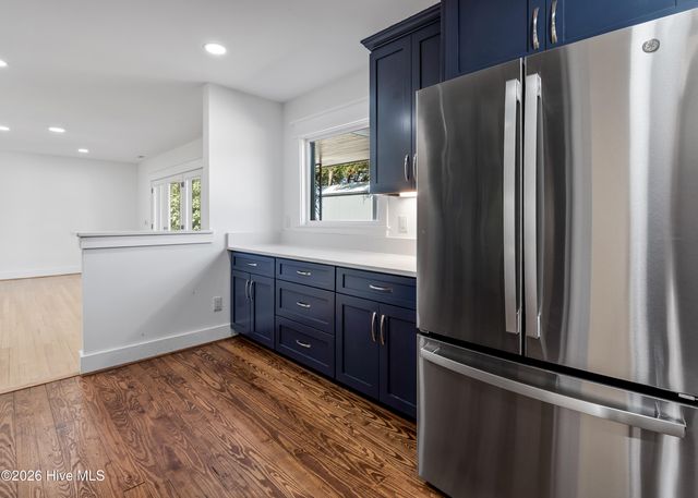 304 River Drive, Southport, NC 28461