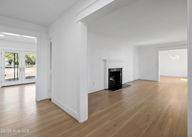 304 River Drive, Southport, NC 28461