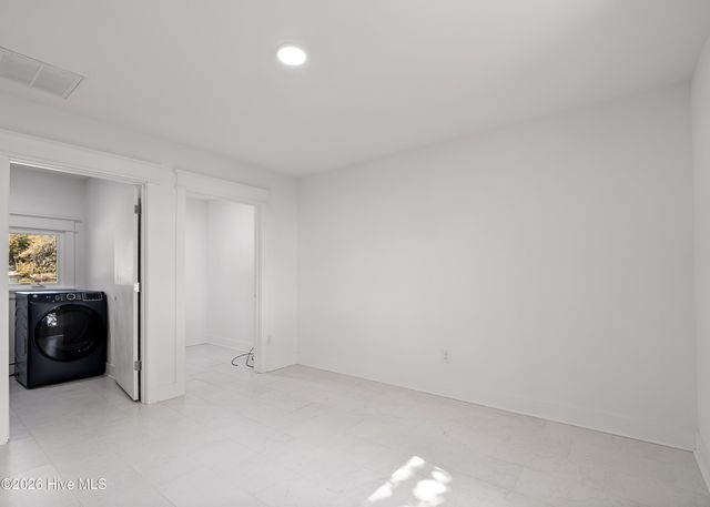 304 River Drive, Southport, NC 28461