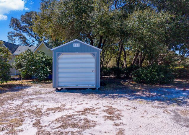 304 River Drive, Southport, NC 28461