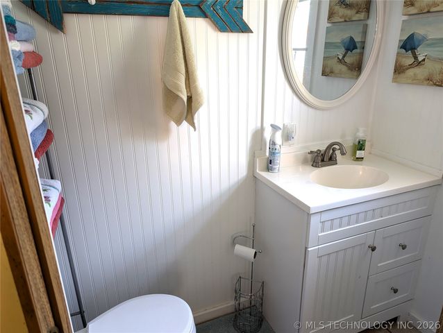 105 Circle Drive, Eufaula, OK 74432