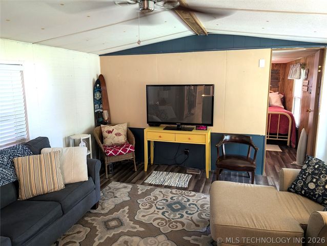 105 Circle Drive, Eufaula, OK 74432