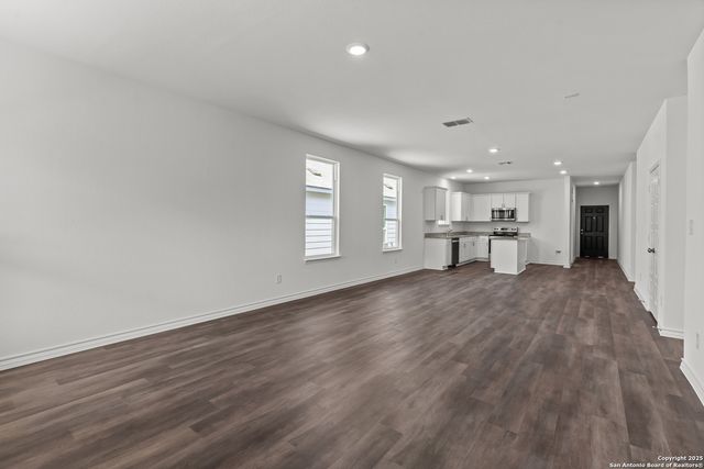 916 Heartseed Avenue, New Braunfels, TX 78130