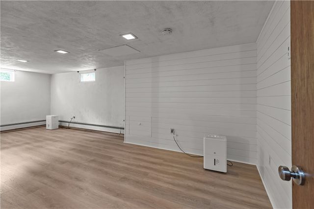 17 Shields Street A, Newport, RI 02840