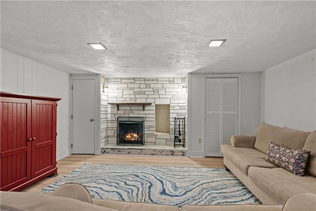 17 Shields Street A, Newport, RI 02840