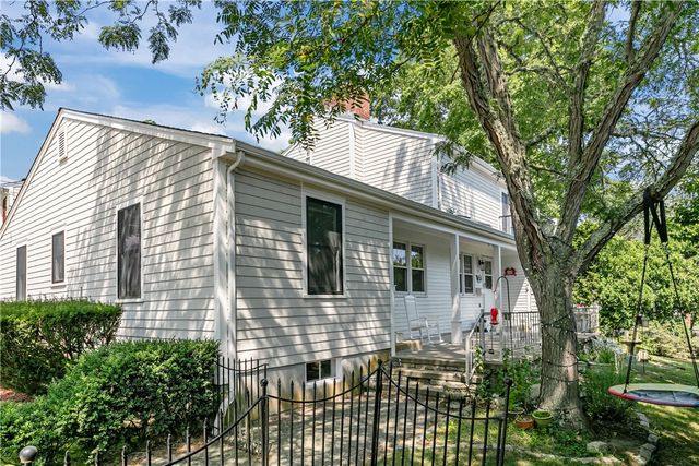 17 Shields Street A, Newport, RI 02840