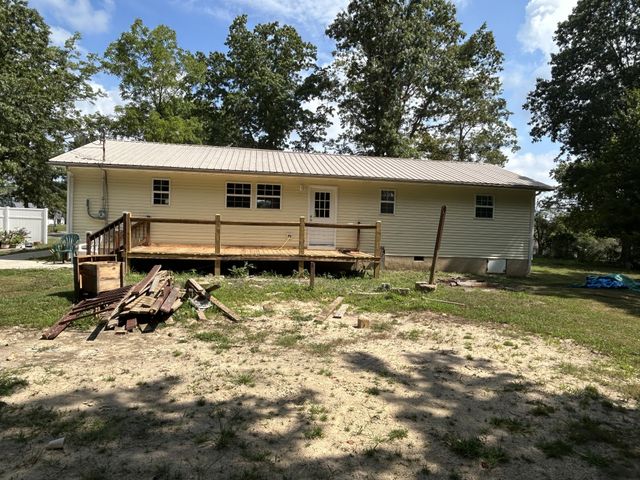 2702 Baseline Rd, Jamestown, TN 38556