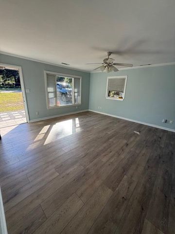 2713 Jones Avenue, Beaufort, SC 29902