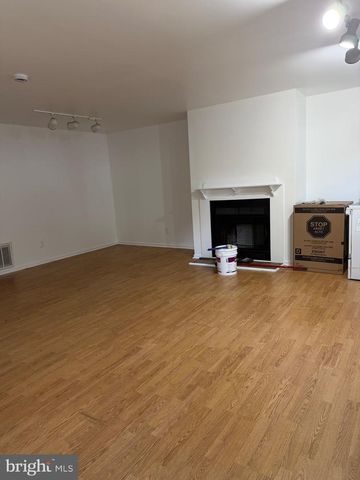 1806 HUNTINGDON MEWS, Clementon, NJ 08021