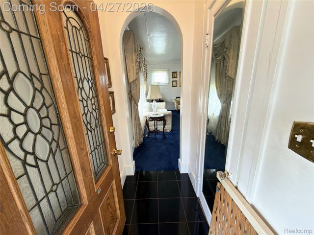 52 Maple Street, River Rouge, MI 48218