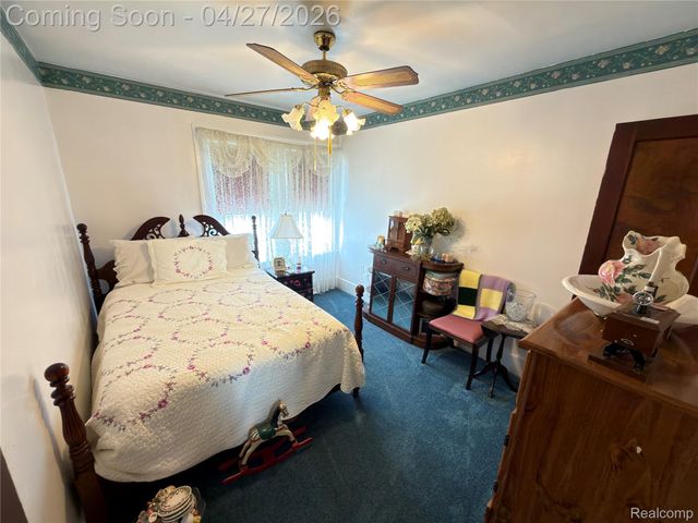 52 Maple Street, River Rouge, MI 48218