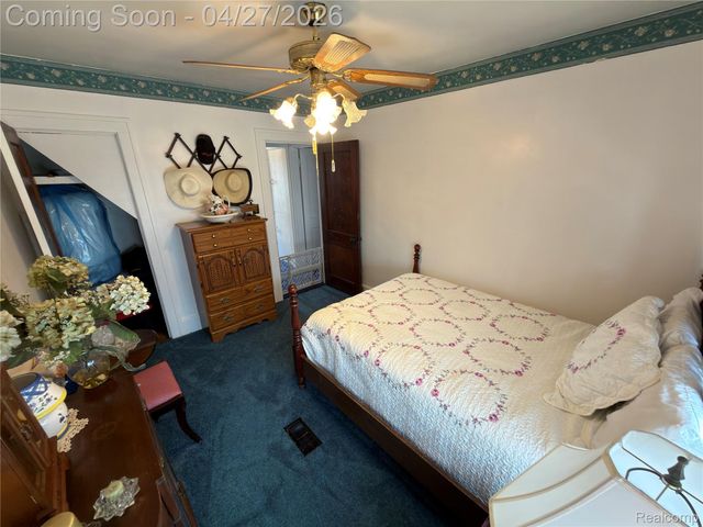 52 Maple Street, River Rouge, MI 48218
