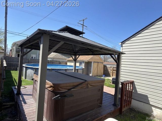 52 Maple Street, River Rouge, MI 48218
