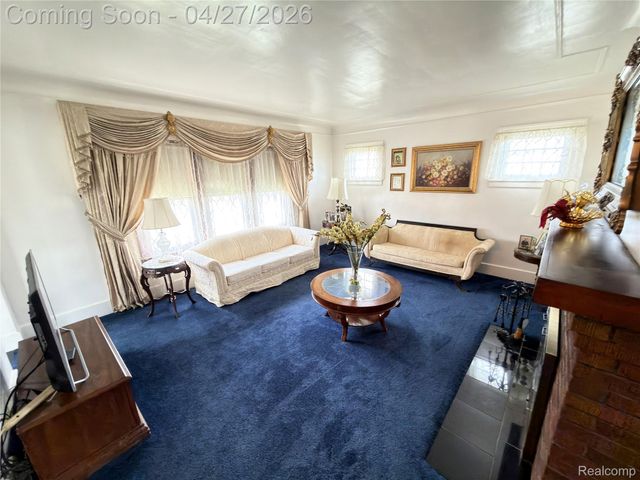 52 Maple Street, River Rouge, MI 48218