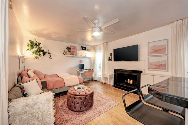 1000 W 26th ST 115, Austin, TX 78705