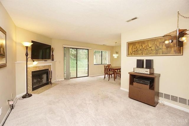 19 Evergreen Circle, Wyoming, OH 45215