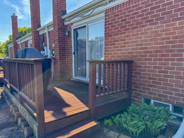 8751 Sterling Street, Center Line, MI 48015