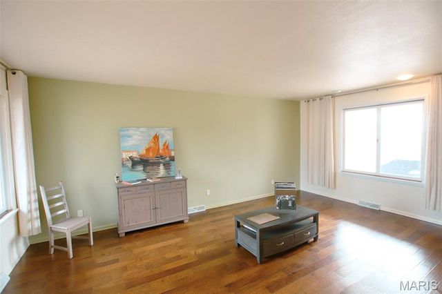 612 Crestview Drive, Sullivan, MO 63080