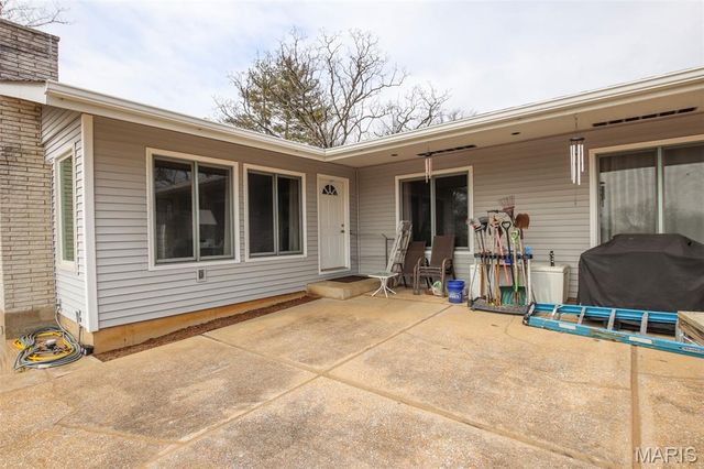 612 Crestview Drive, Sullivan, MO 63080