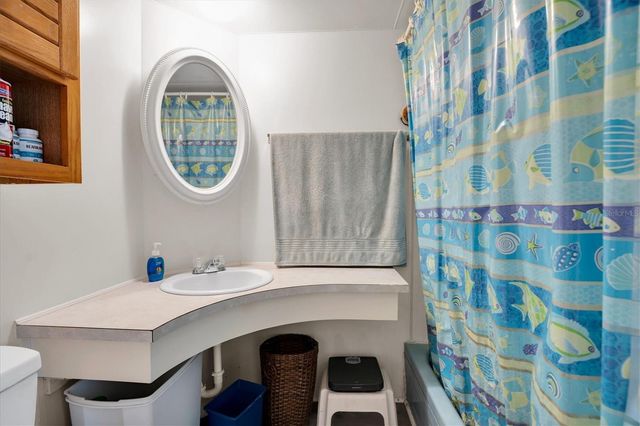 7801 34TH AVENUE N 70, St Petersburg, FL 33710