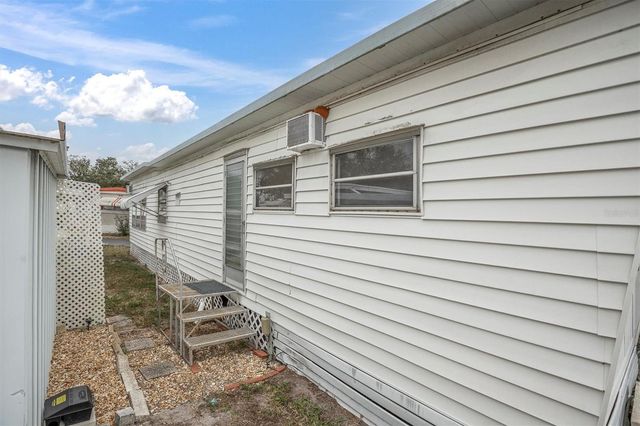 7801 34TH AVENUE N 70, St Petersburg, FL 33710