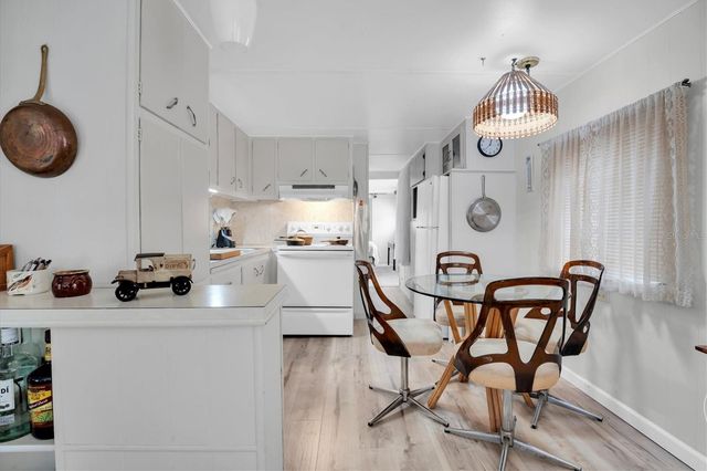 7801 34TH AVENUE N 70, St Petersburg, FL 33710