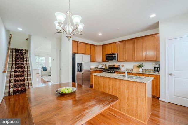 15409 ROSEMONT MANOR DR, Haymarket, VA 20169