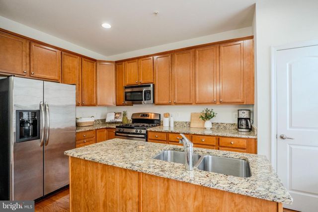 15409 ROSEMONT MANOR DR, Haymarket, VA 20169