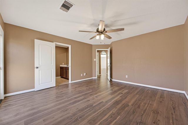 22615 Harrington Field Drive, Hockley, TX 77447