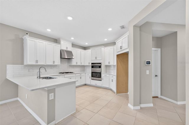 2722 SURF TOP ROAD, Clermont, FL 34711