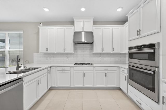 2722 SURF TOP ROAD, Clermont, FL 34711