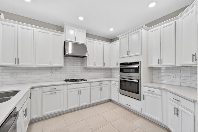 2722 SURF TOP ROAD, Clermont, FL 34711