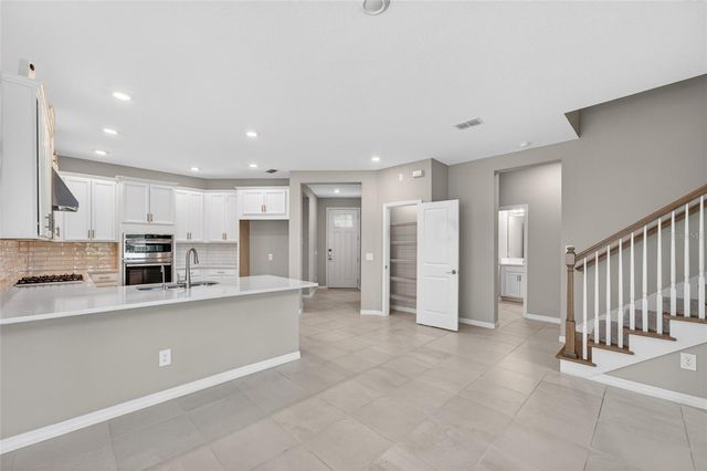 2722 SURF TOP ROAD, Clermont, FL 34711