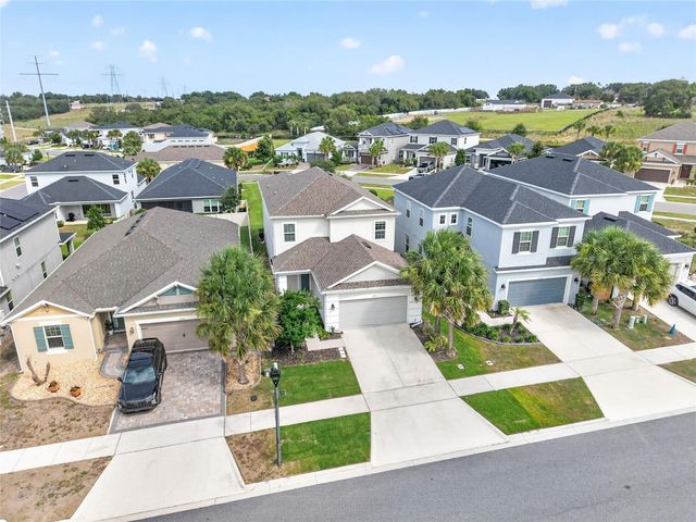 2722 SURF TOP ROAD, Clermont, FL 34711