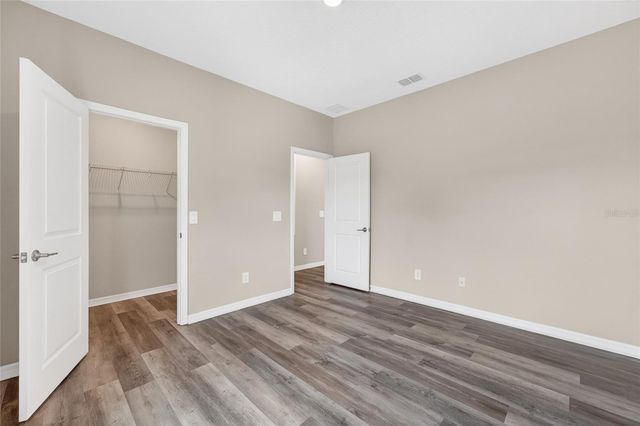 2722 SURF TOP ROAD, Clermont, FL 34711