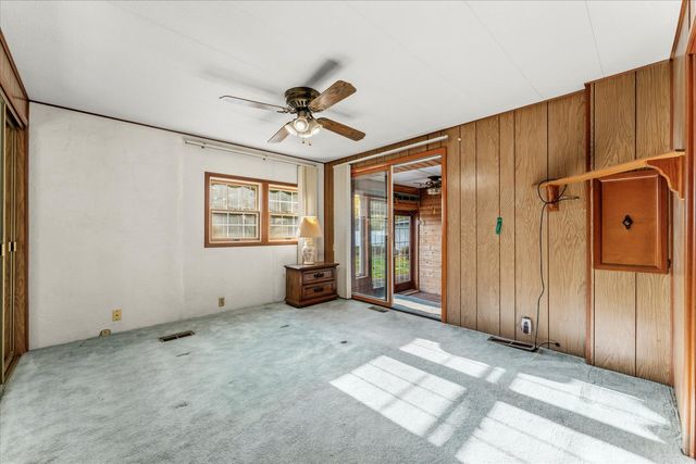 2213 Olen Drive, Mahomet, IL 61853