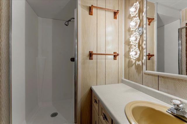 2213 Olen Drive, Mahomet, IL 61853