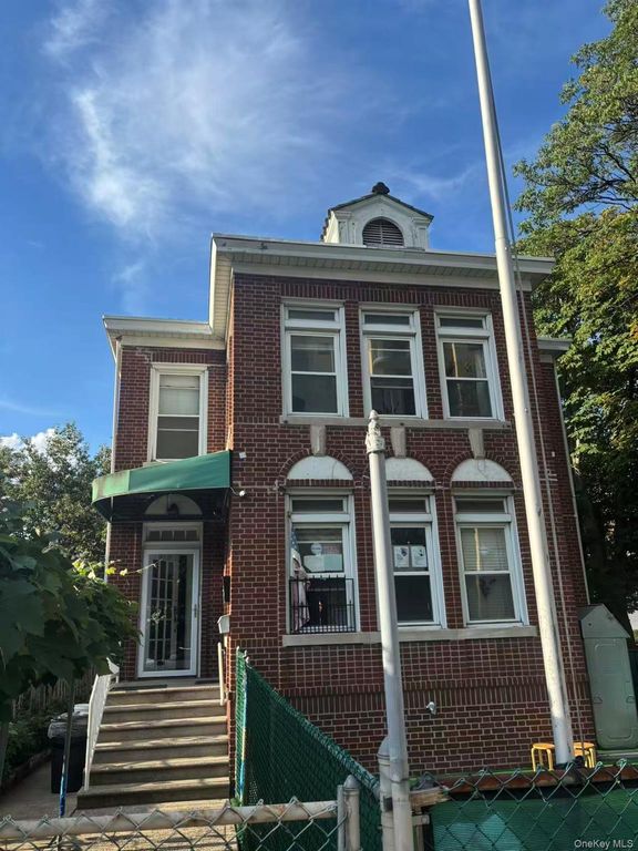 145-15 34th Avenue 1FL+Basement, Flushing, NY 11354