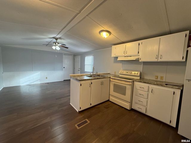 57 Timber Hollow Drive, Carbondale, IL 62901