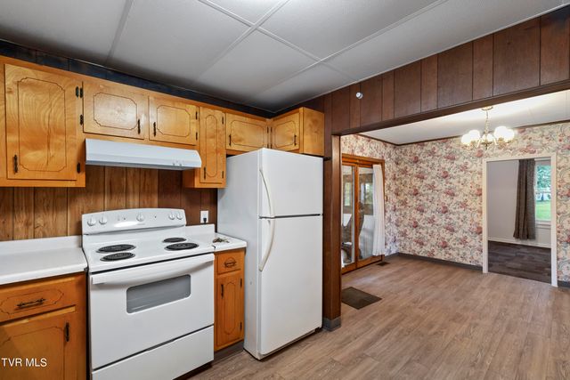 602 East Church Hill Road, Greeneville, TN 37743