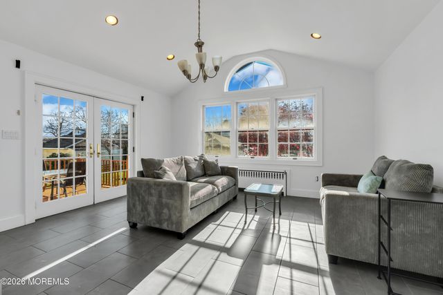 3 Royal Place, Long Branch, NJ 07740