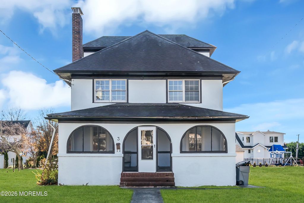 3 Royal Place, Long Branch, NJ 07740