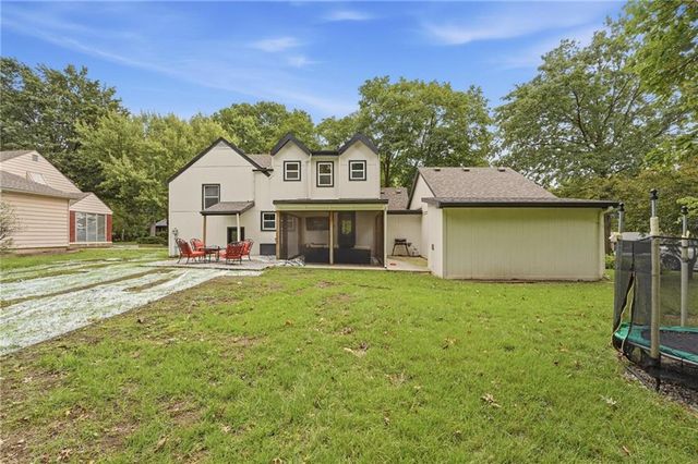 6920 Walmer Street, Overland Park, KS 66204