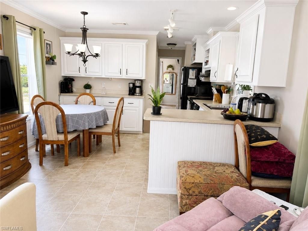 25 Bass LN 25, NAPLES, FL 34114 — photo 2