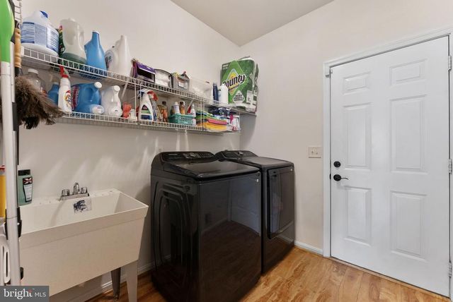 700 FOX CHASE ST, Warrenton, VA 20186
