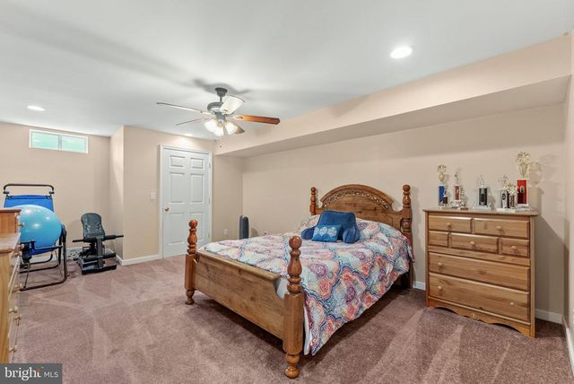 700 FOX CHASE ST, Warrenton, VA 20186